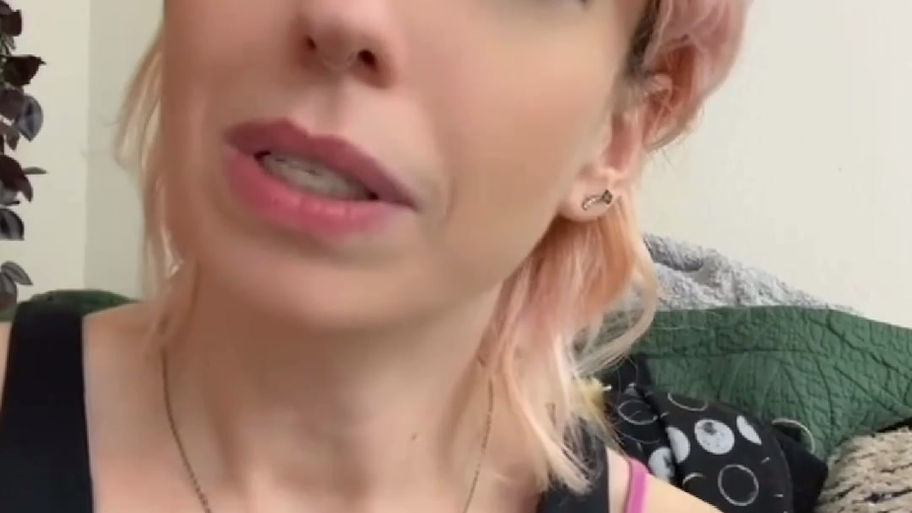 Awful WLW Pickup Lines I Don’t Recommend, part 33 🏳️🌈🏳️⚧️👩❤️